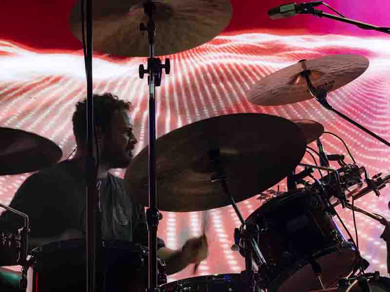 Aris Giannopoulos progressive rock έως τους παραδοσιακούς ρυθμούς της Ηπείρου